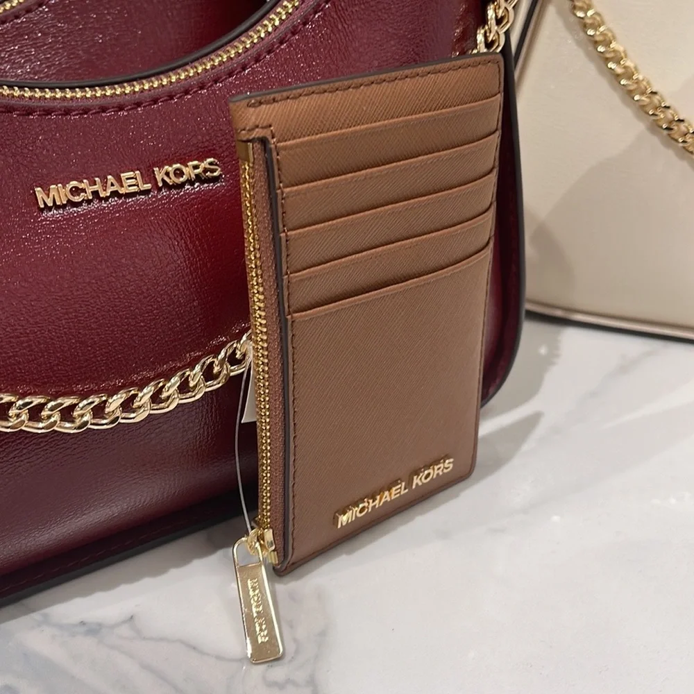 MICHAEL KORS Jet Set Travel Medium Top Zip Leather Card Case Wallet  Luggage NWT